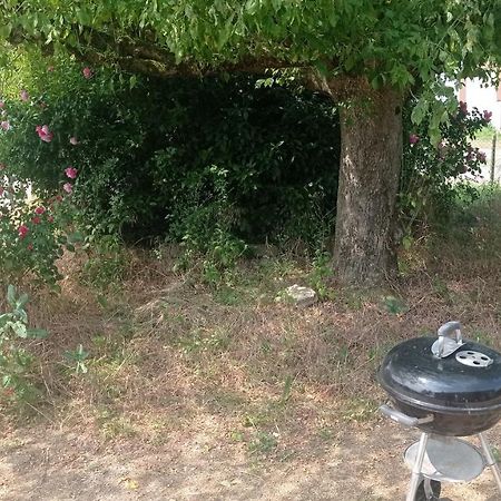 Maison De Ferme Au Calme Jusqu'A 10 Personnes Gannay-sur-Loire エクステリア 写真